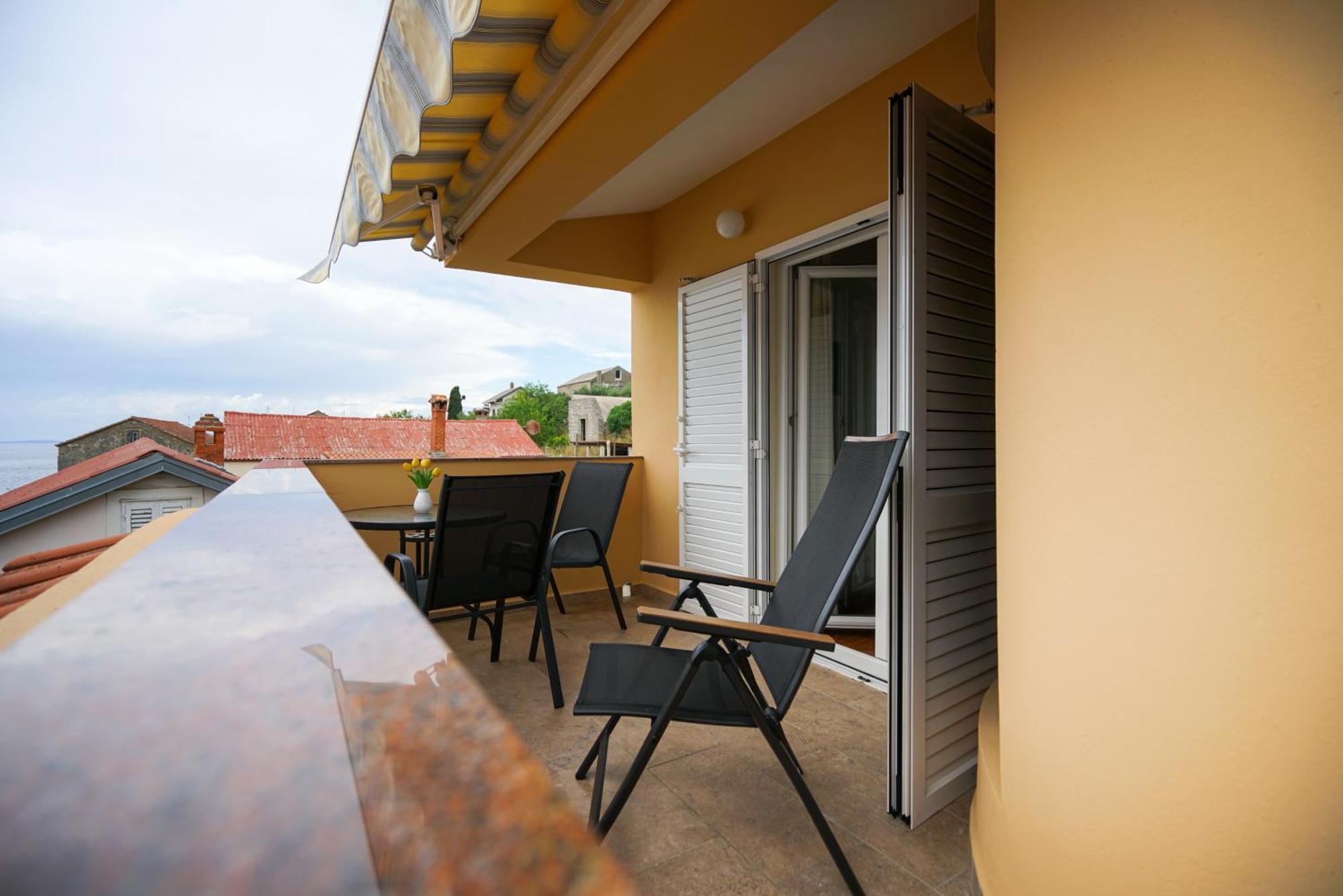 Apartments Osljak Preko Esterno foto