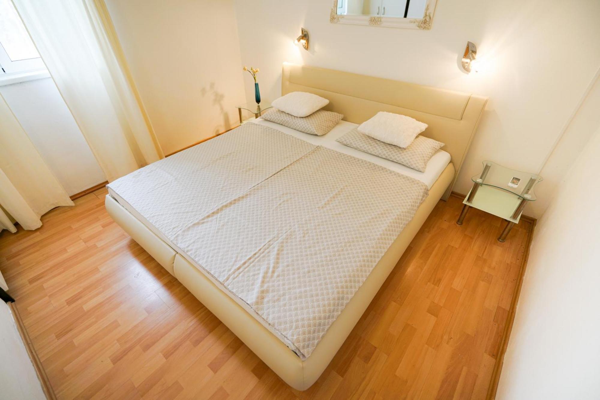 Apartments Osljak Preko Esterno foto